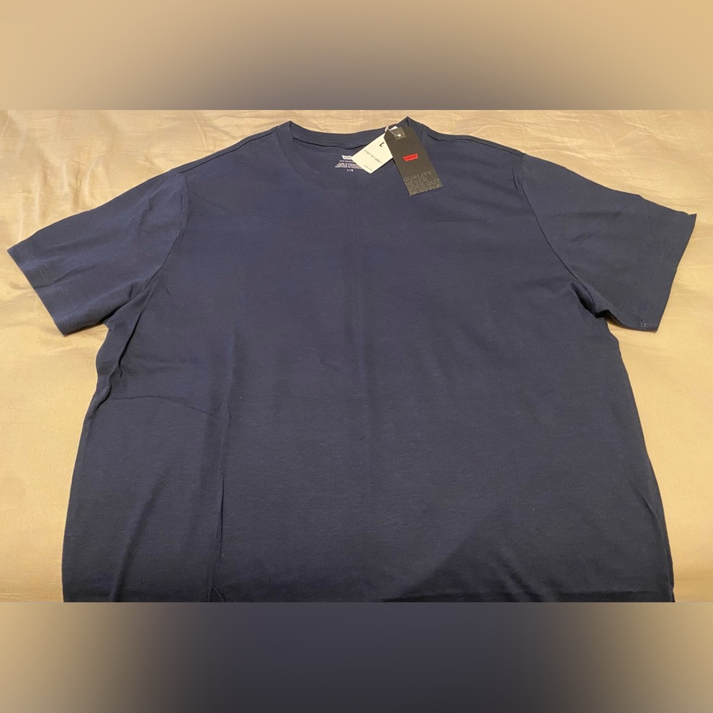 Levi’s Basic Crewneck T-Shirt Men’s Size Large Navy Blue New With Tags